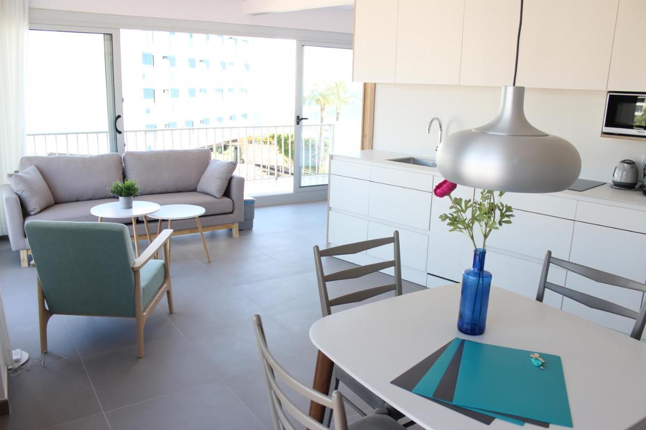 Beautiful Loft, Huge Sunny Terrace, View Over The Beach And Sea Apartment Roses Exterior photo